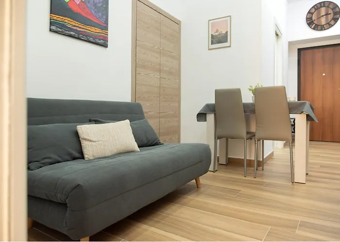 Portanova14 - Historic Center Apartment