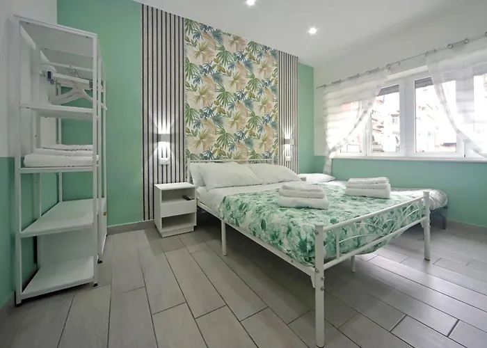 Dimora di Antonietta Room - near Train Station&Wi-Fi
